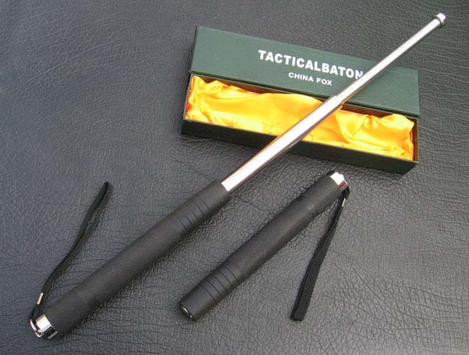 普通甩棍和機(jī)械甩棍的區(qū)別